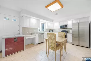 37 Palisades Blvd B, Palisades Park, NJ 07650 - Photo 14