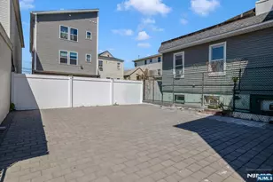12 Rome St, Newark, NJ 07105 - Photo 32