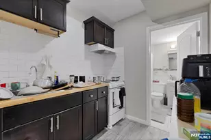 12 Rome St, Newark, NJ 07105 - Photo 30
