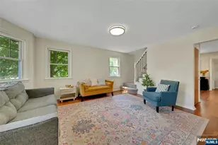 20 Florence Pl, Elmwood Park, NJ 07407 - Photo 4