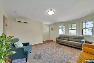 20 Florence Place, Elmwood Park, NJ 07407 - Photo 6