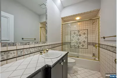 366 E Madison Avenue, Cresskill, NJ 07626 - Photo 38