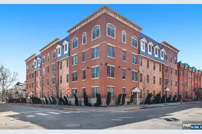 974 Summit, Newark, NJ 07307 - Photo 6