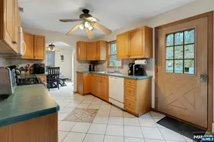 229 White Meadow Rd, Rockaway Township, NJ 07866 - Photo 10
