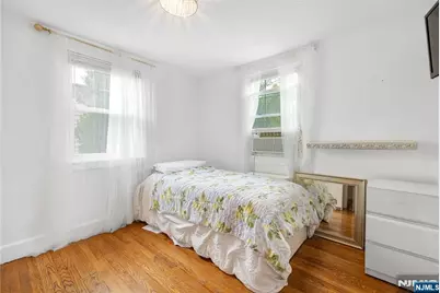 384 Woods Road, Teaneck Township, NJ 07666 - Photo 10