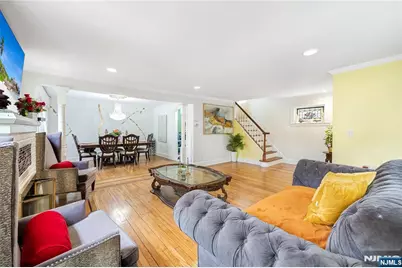 384 Woods Road, Teaneck Township, NJ 07666 - Photo 8