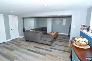 307 Dorothy St, Fair Lawn, NJ 07410 - Photo 4