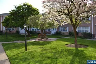 45 Maltbie Ave 16A, Midland Park, NJ 07432 - Photo 12