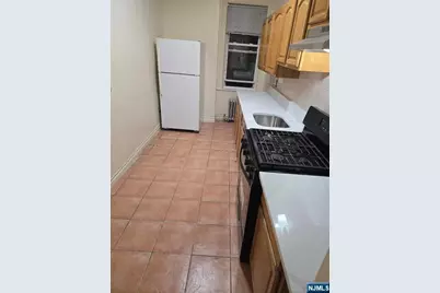 135 A4 40th Street, Union City, NJ 07087 - Photo 1