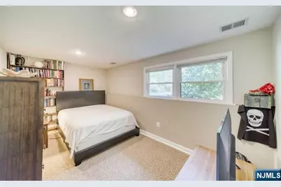 225 Doxey Drive, Park Ridge, NJ 07656 - Photo 16