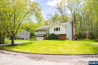 225 Doxey Drive, Park Ridge, NJ 07656 - Photo 30