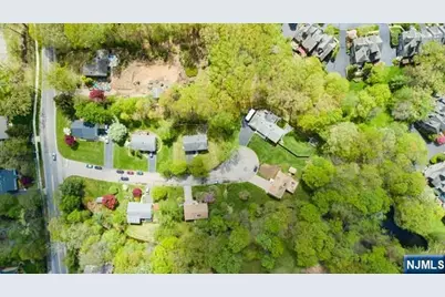 225 Doxey Drive, Park Ridge, NJ 07656 - Photo 28
