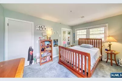 225 Doxey Drive, Park Ridge, NJ 07656 - Photo 12