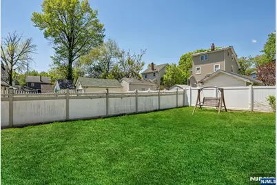 1154 Stasia Street, Teaneck Township, NJ 07666 - Photo 24