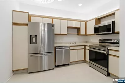 5301 Richmond Road 301 #301, West Milford, NJ 07480 - Photo 6