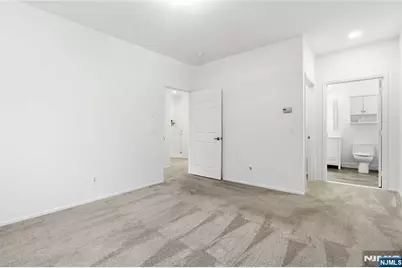 5301 Richmond Road 301 #301, West Milford, NJ 07480 - Photo 18