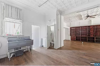 153 Sterling Avenue 1st Floor #1st floor, Jersey City, NJ 07305 - Photo 10