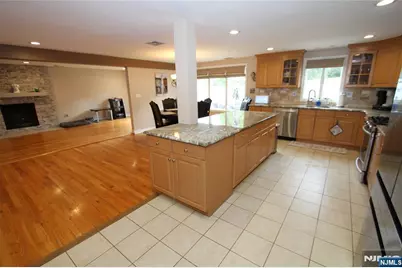 7 Stuart Street, Waldwick, NJ 07463 - Photo 16