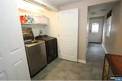 7 Stuart Street, Waldwick, NJ 07463 - Photo 24