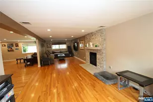 7 Stuart St, Waldwick, NJ 07463 - Photo 22