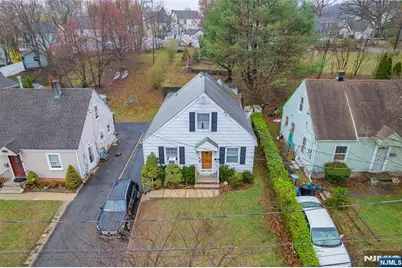 23 Franklin, Montclair, NJ 07042 - Photo 2