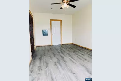 1109 Main Avenue 5 #5, Clifton, NJ 07011 - Photo 6