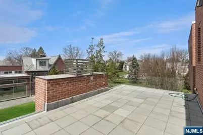 532 Winthrop Road, Teaneck Township, NJ 07666 - Photo 32