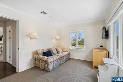 532 Winthrop Road, Teaneck Township, NJ 07666 - Photo 22