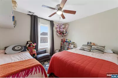 286 Broad Street, Newark, NJ 07104 - Photo 30