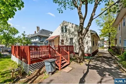 44 Scheerer Avenue, Newark, NJ 07112 - Photo 32