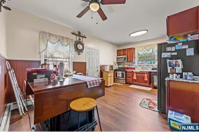 44 Scheerer Avenue, Newark, NJ 07112 - Photo 10