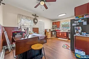 44 Scheerer Ave, Newark, NJ 07112 - Photo 10