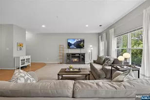 919 Burgundy Way, Wayne, NJ 07470 - Photo 2