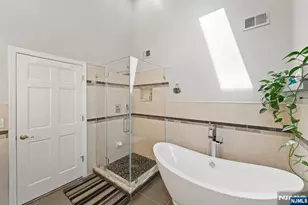 536 Second Ave, Lyndhurst Township, NJ 07071 - Photo 42