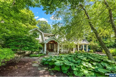 8 White Pine Road, Upper Saddle River, NJ 07458 - Photo 2
