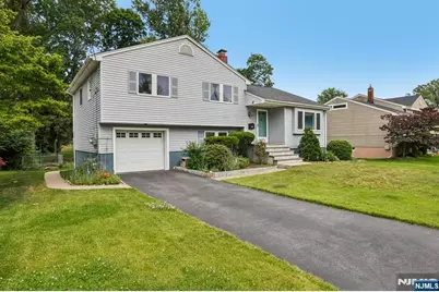 419 Hopper Avenue, Ridgewood, NJ 07450 - Photo 2
