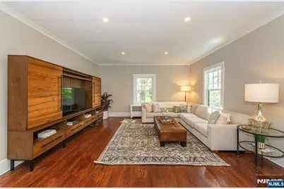 104 Gates Avenue, Montclair, NJ 07042 - Photo 10