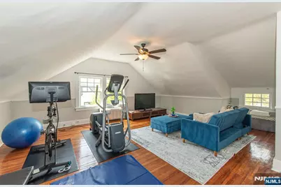 104 Gates Avenue, Montclair, NJ 07042 - Photo 42