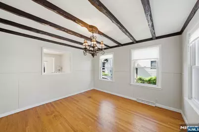 219 Columbus Avenue, Palisades Park, NJ 07650 - Photo 8