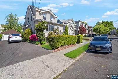 219 Columbus Avenue, Palisades Park, NJ 07650 - Photo 24