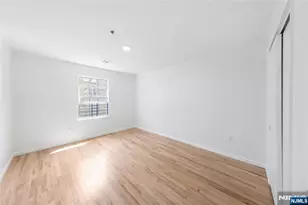 338 S 10th St, Newark, NJ 07103 - Photo 18