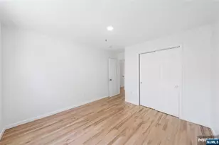 338 S 10th St, Newark, NJ 07103 - Photo 16