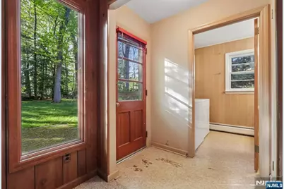 501 Terhune Terrace, Wyckoff Township, NJ 07481 - Photo 10