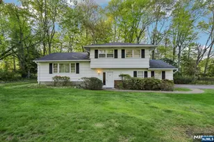 501 Terhune Terrace, Wyckoff Township, NJ 07481 - Photo 1