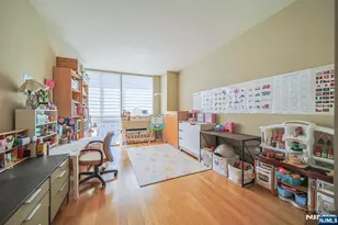 918 Hudson Park, Edgewater, NJ 07020 - Photo 10