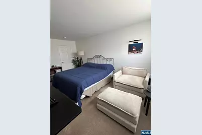 182 Brittany Court 221 #221, Clifton, NJ 07013 - Photo 20