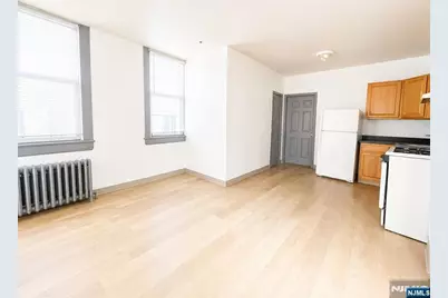 840 Mount Prospect Avenue Apt 1 #APT 1, Newark, NJ 07104 - Photo 4