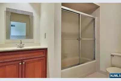 815 Topsail Lane, Secaucus, NJ 07094 - Photo 14