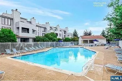 815 Topsail Lane, Secaucus, NJ 07094 - Photo 12
