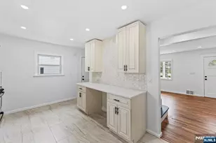 18 Farmingdale Ave, Bloomfield, NJ 07003 - Photo 16